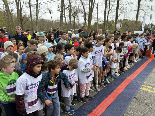 Start of the 1.2 Mile Kids Fun Run